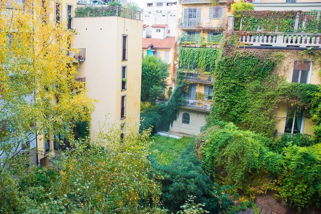 Vincent Apartment Milan